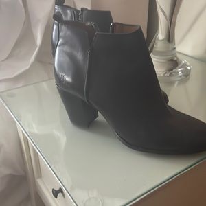 Frye new black boots